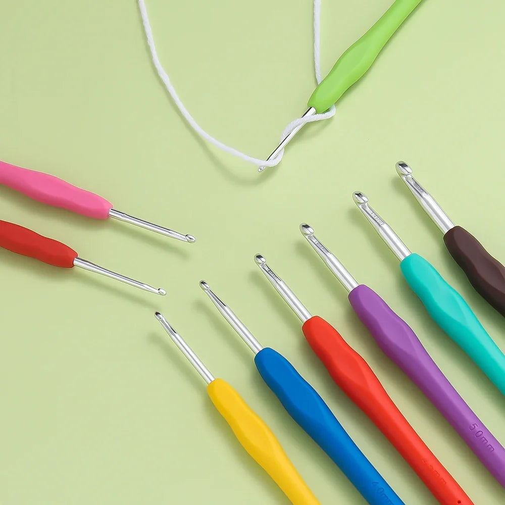 Ergonomic Colorful Rubber Handle Crochet Hook For DIY
